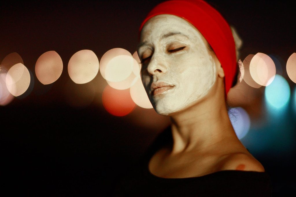 masque argile anti acné avant les règles
