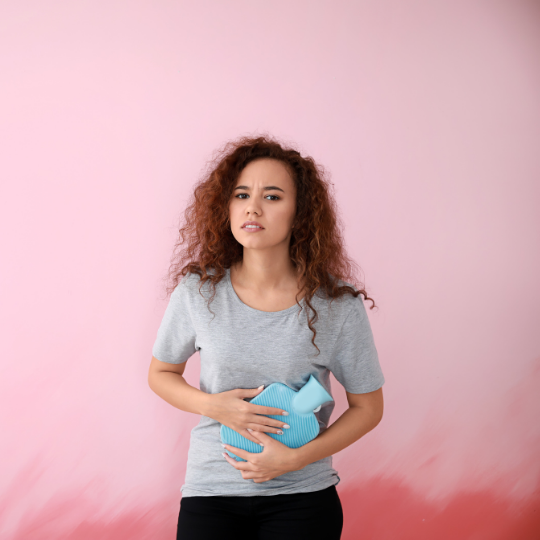 Sang menstruel rouge foncé