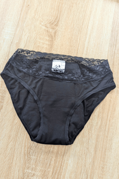 culotte-menstruelle-revive-wear - MoonFlow Modèle Revive Wear culotte menstruelle en fibres de bambou écologiques pour flux hémorragique